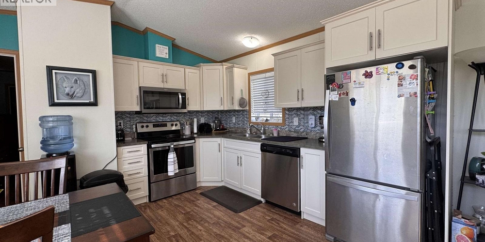 27 5204 ACKROYD STREET Terrace Photo 5 27 5204 ACKROYD STREET Terrace Photo 5